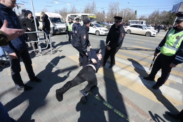На субботней акции полиция отказывалась от диалога с митингующими На субботней акции полиция отказывалась от диалога с митингующими