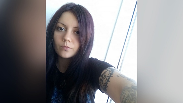 «Была не в себе и хотела порвать паспорт»: в Ростове разыскивают 24-летнюю девушку