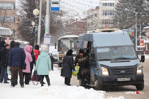 Судя по опросу редакции, повезло с транспортом лишь 14 процентам уфимцев Судя по опросу редакции, повезло с транспортом лишь 14 процентам уфимцев