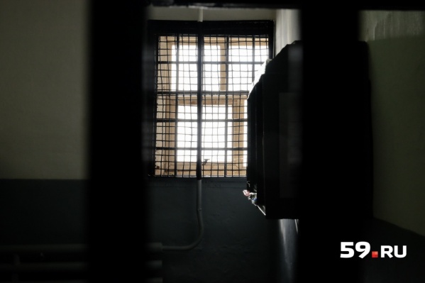 В ИК-37 отбывают наказание бывшие сотрудники правоохранительных органов В ИК-37 отбывают наказание бывшие сотрудники правоохранительных органов