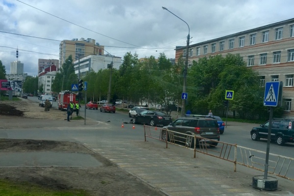 В аварии обошлось без пострадавших В аварии обошлось без пострадавших