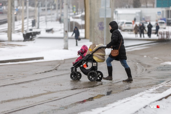 На дорогах стоит быть предельно внимательными На дорогах стоит быть предельно внимательными