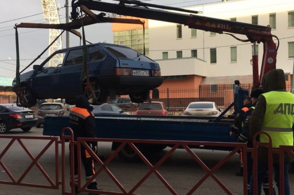 Возможно, в Ярославле начнут чаще эвакуировать машины нарушителей Возможно, в Ярославле начнут чаще эвакуировать машины нарушителей 