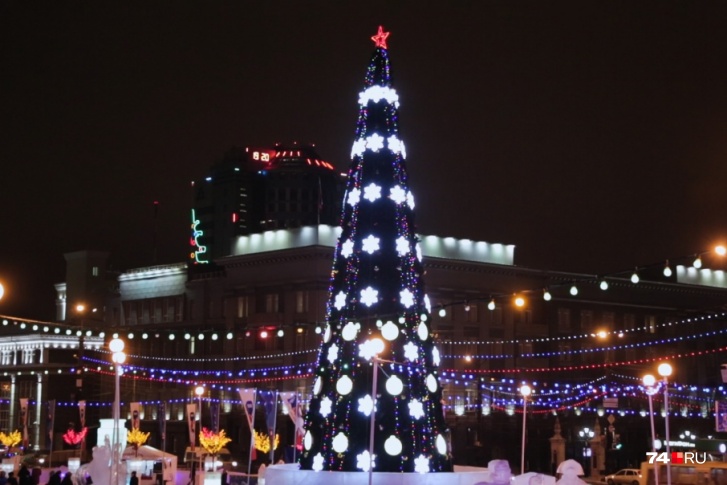 На главный ледовый городок Челябинска в этом году выделили 8,2 миллиона рублей