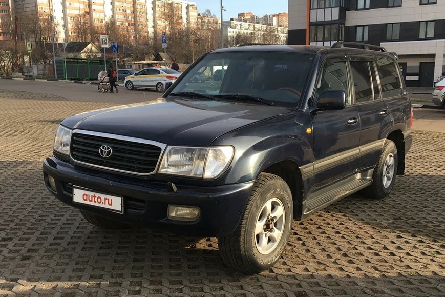 За эту Toyota Land Cruiser 100 просят 765 тысяч рублей За эту Toyota Land Cruiser 100 просят 765 тысяч рублей