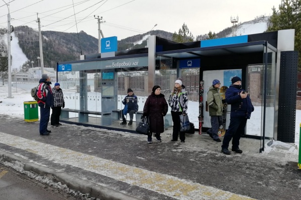 «Умная» остановка появилась в «Бобровом Логу» «Умная» остановка появилась в «Бобровом Логу»