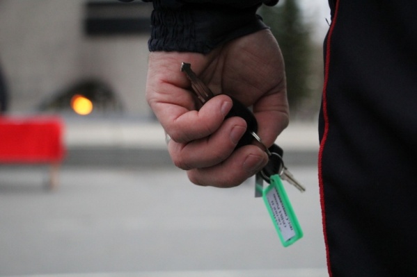 В Зауралье мужчина угнал машину из-за того, что его уволили В Зауралье мужчина угнал машину из-за того, что его уволили
