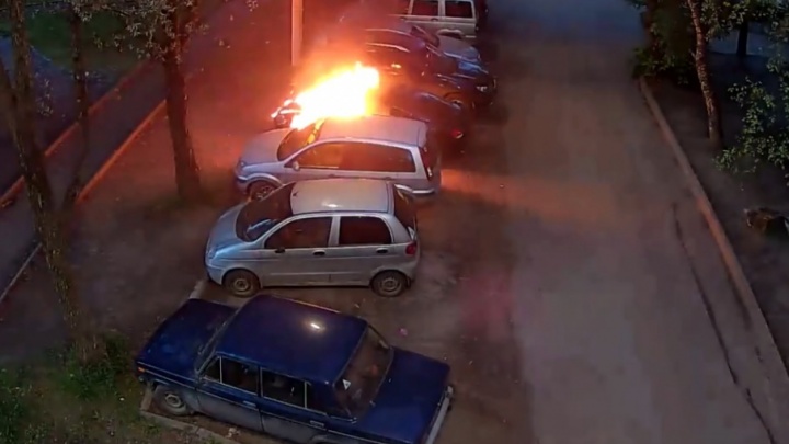 Это была месть: задержали поджигателей машин в Ярославле