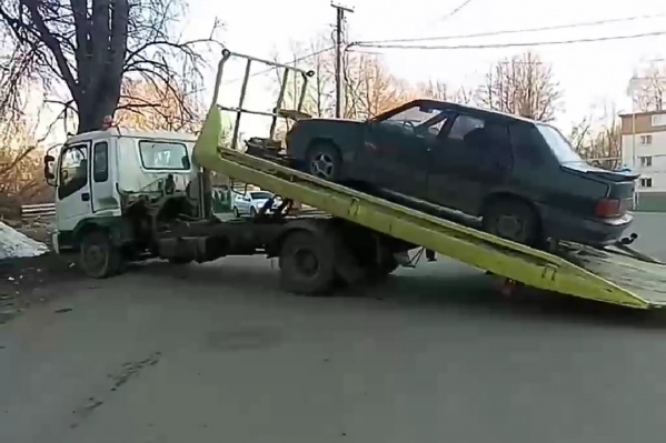 Машину реализуют в счёт долга Машину реализуют в счёт долга