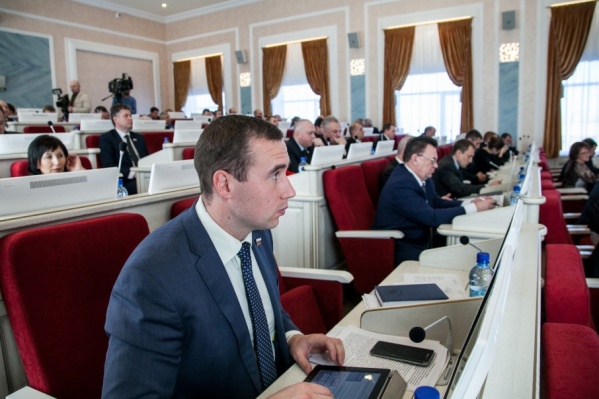 Идею лишать депутатов мандатов не поддержали Идею лишать депутатов мандатов не поддержали