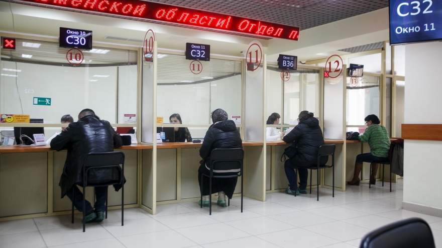 Больше половины тюменцев сталкивались с нечестными работодателями. Рассказываем, как их распознать