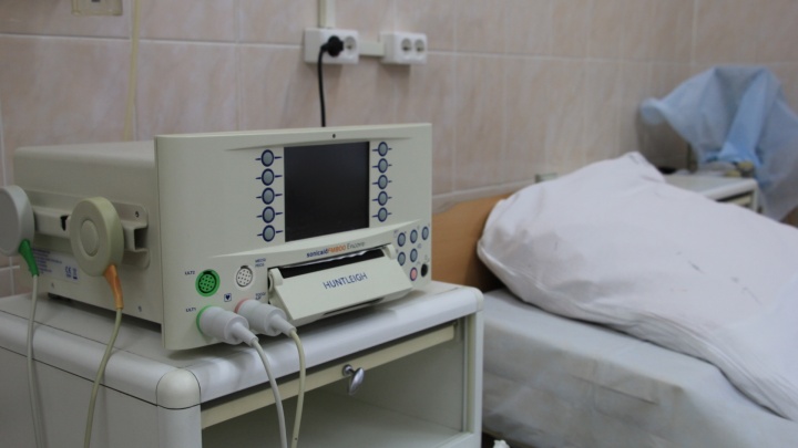 В Мирном за гибель младенца осудили врача-неонатолога