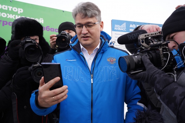 Видеозвонок по 5G совершен с использованием коммерчески доступного инфраструктурного оборудования Huawei: опорной сети, базовой станции 5G, мобильного терминала Huawei Mate X Видеозвонок по 5G совершен с использованием коммерчески доступного инфраструктурного оборудования Huawei: опорной сети, базовой станции 5G, мобильного терминала Huawei Mate X