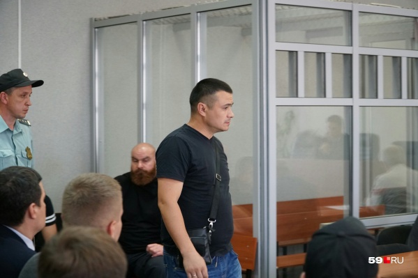 Первым в суде выслушали полицейского, приехавшего на вызов в клуб после избиения DJ Smash Первым в суде выслушали полицейского, приехавшего на вызов в клуб после избиения DJ Smash