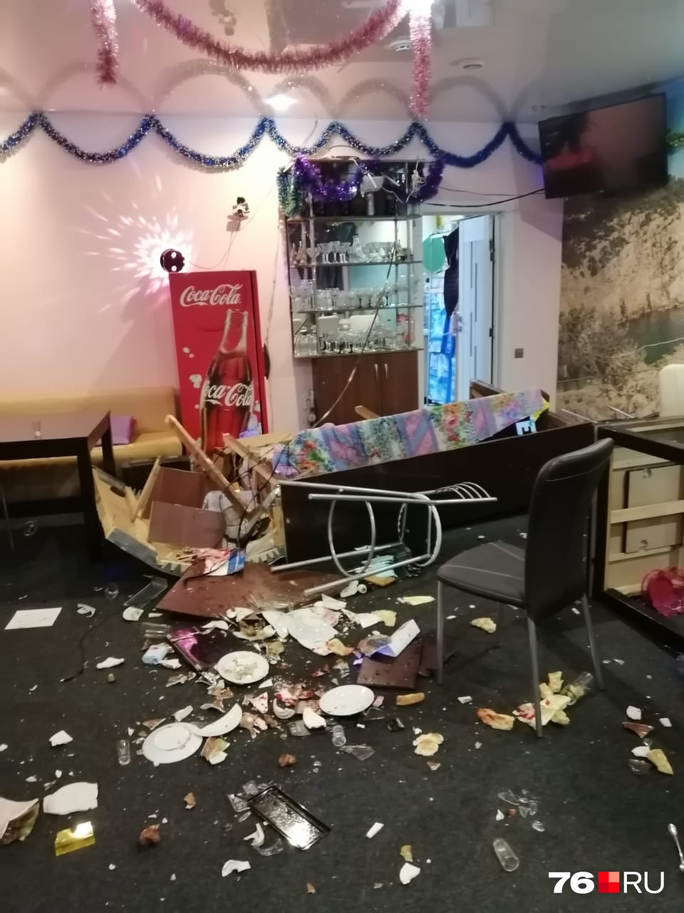 Драку устроили около трех часов ночи Драку устроили около трех часов ночи