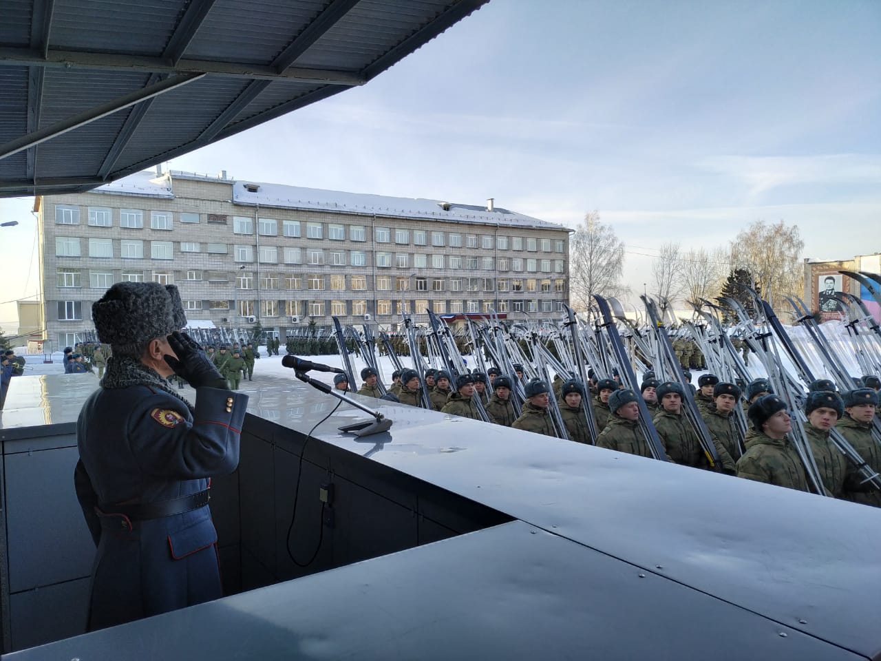 Перед стартом участники соревнований спели гимн России Перед стартом участники соревнований спели гимн России