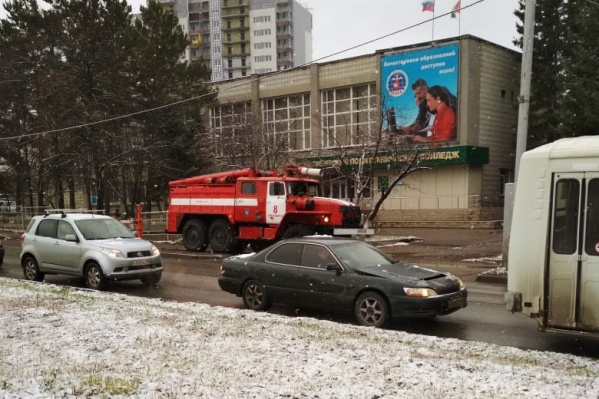 В пакете оказались спортивные штаны В пакете оказались спортивные штаны 