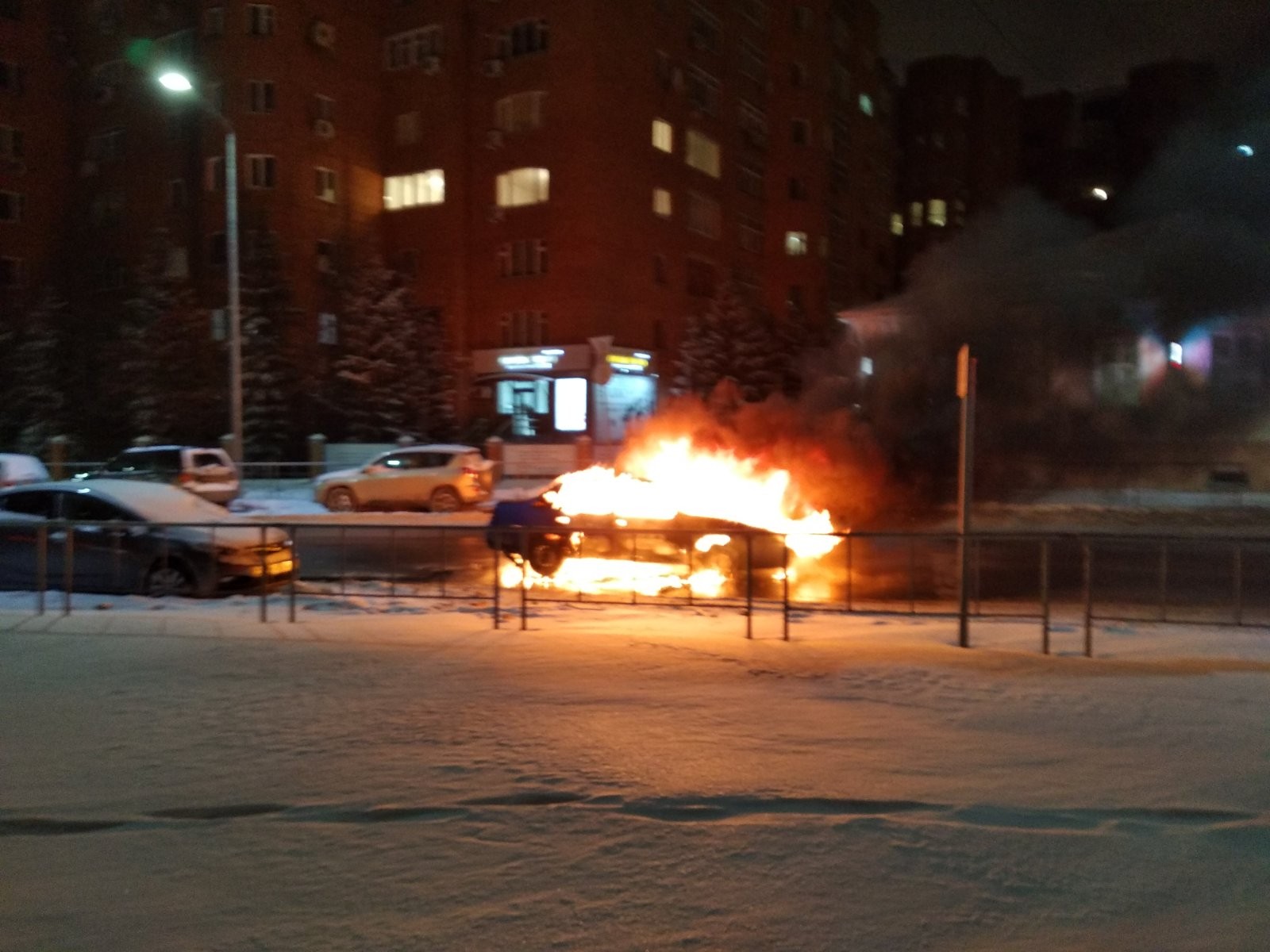 Вспыхнули засветились снега. Взрыв в Тюмени сейчас. Взрыв в Тюмени сегодня.