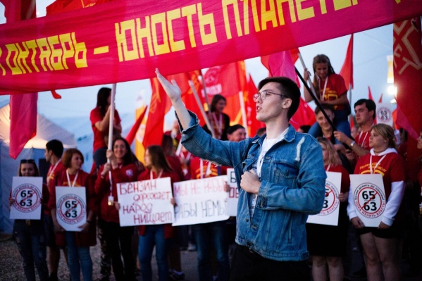 Главным подозреваемым считают бывшего помощника депутата облдумы от ЛДПР Юрия Чекалина Василия Волынского Главным подозреваемым считают бывшего помощника депутата облдумы от ЛДПР Юрия Чекалина Василия Волынского