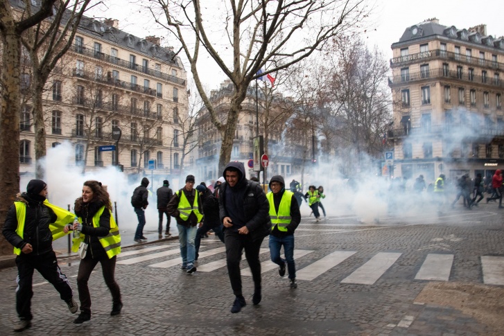 Французы протестуют на улицах