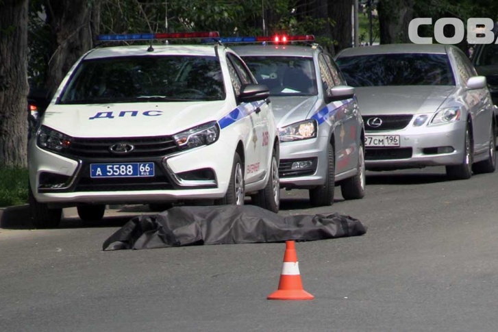 Женщина скончалась до приезда скорой помощи Женщина скончалась до приезда скорой помощи