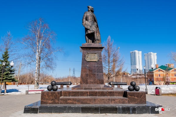 Под сквером Татищева могут построить подземную парковку Под сквером Татищева могут построить подземную парковку