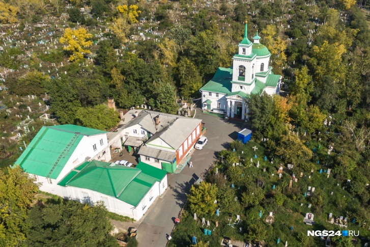 Вид на Троицкое кладбище с высоты птичьего полета Вид на Троицкое кладбище с высоты птичьего полета