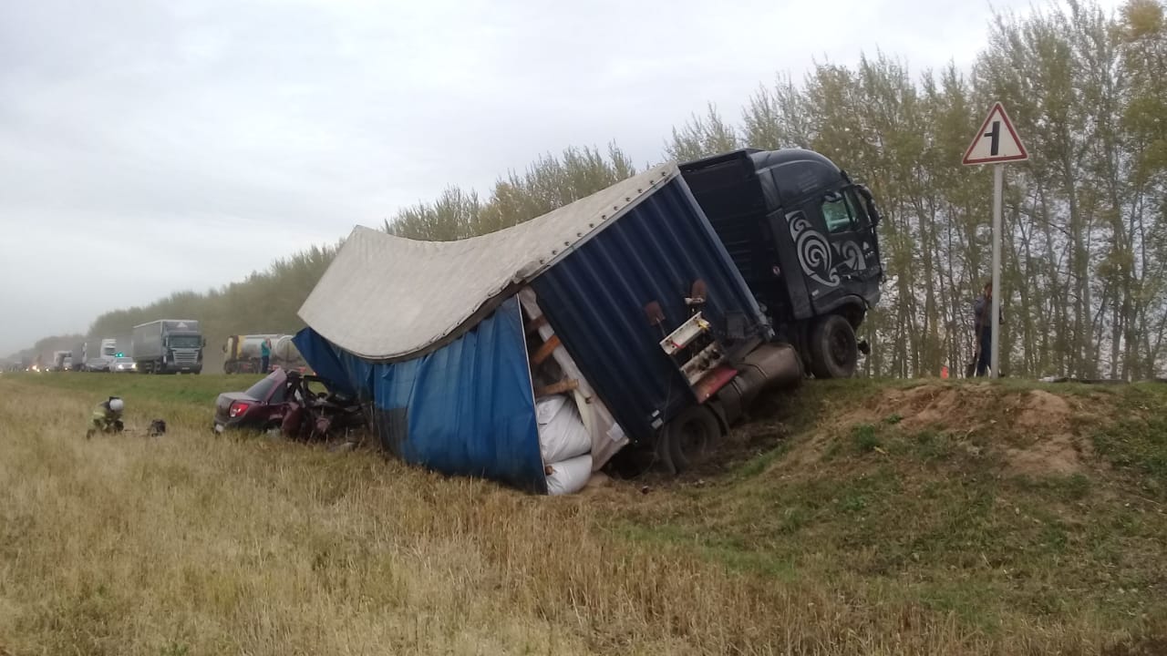 В аварии погибли маленькие дети В аварии погибли маленькие дети