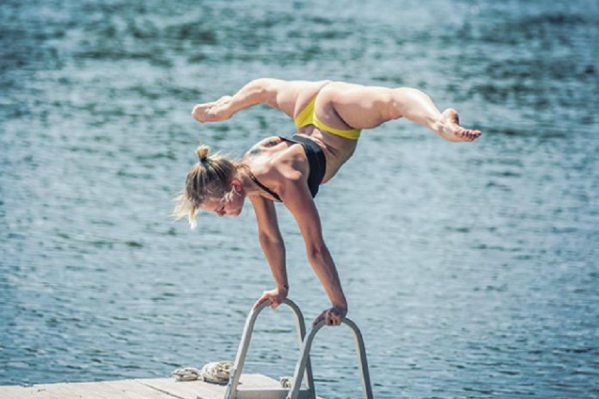Анна выступает с Cirque du Soleil Анна выступает с Cirque du Soleil