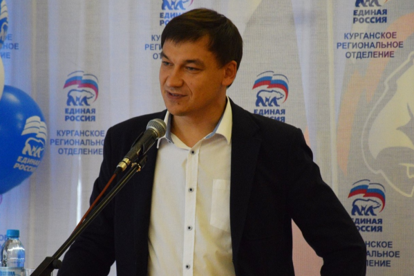 Игорь Прозоров в думе прошлого созыва после отставки Сергея Руденко исполнял обязанности председателя Игорь Прозоров в думе прошлого созыва после отставки Сергея Руденко исполнял обязанности председателя