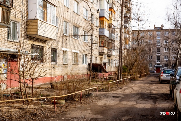 Бывший хозяин квартиры продал жилье вместе с другом Бывший хозяин квартиры продал жилье вместе с другом