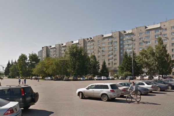 Ремонт на площади начали <a href="https://ngs24.ru/news/more/65249751/?from=listnews" target="_blank" class="_">еще в прошлом году</a> Ремонт на площади начали <a href="https://ngs24.ru/news/more/65249751/?from=listnews" target="_blank" class="_">еще в прошлом году</a>