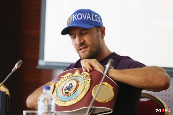 Сергей Ковалёв много раз выигрывал чемпионские пояса, бившись за рубежом, и в России почти не выступал Сергей Ковалёв много раз выигрывал чемпионские пояса, бившись за рубежом, и в России почти не выступал