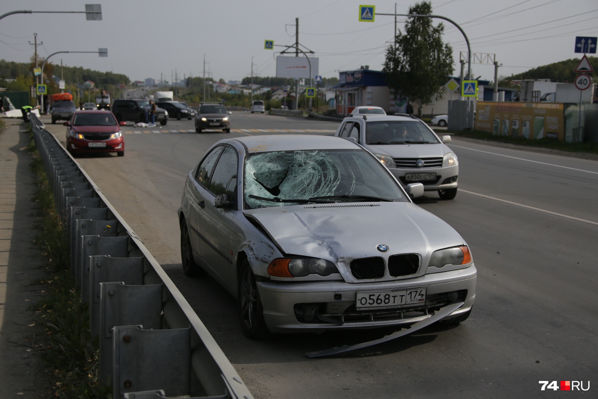 BMW сбил пешеходов на «зебре»