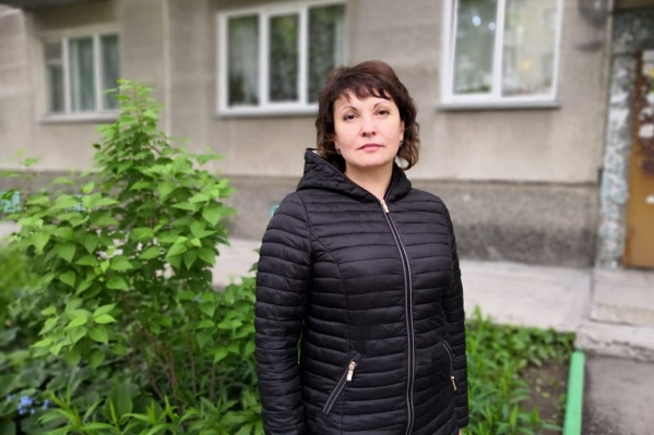 Елена Стихина спасла малолетнего ребёнка из задымлённой квартиры Елена Стихина спасла малолетнего ребёнка из задымлённой квартиры