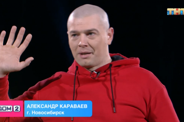 Александр Караваев танцует в метро Новосибирска с 2015 года Александр Караваев танцует в метро Новосибирска с 2015 года