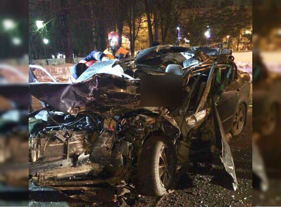 Водитель и пассажир погибли на месте Водитель и пассажир погибли на месте
