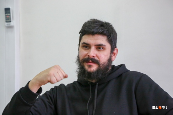 Рома Инк рассказал о политике в искусстве, фестивале «Карт-Бланш» и уничтожении своих работ Рома Инк рассказал о политике в искусстве, фестивале «Карт-Бланш» и уничтожении своих работ