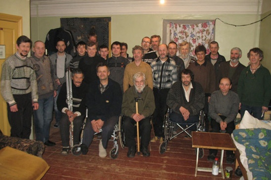 В центре помогают бездомным, половина из которых — инвалиды<a target="_blank" href="https://www.facebook.com/groups/1473414692986525/" ..="" img="" icon-facebook.png");"="" class="_"></a> В центре помогают бездомным, половина из которых — инвалиды<a target="_blank" href="https://www.facebook.com/groups/1473414692986525/" ..="" img="" icon-facebook.png");"="" class="_"></a>
