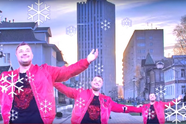 Кстати, солист «Руки вверх» недавно спел <a href="https://29.ru/text/entertainment/65771931" target="_blank" class="_">альтернативный гимн</a> Архангельска Кстати, солист «Руки вверх» недавно спел <a href="https://29.ru/text/entertainment/65771931" target="_blank" class="_">альтернативный гимн</a> Архангельска