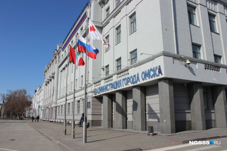 Зарплата сотрудников мэрии в среднем составляет 30 тысяч рублей Зарплата сотрудников мэрии в среднем составляет 30 тысяч рублей