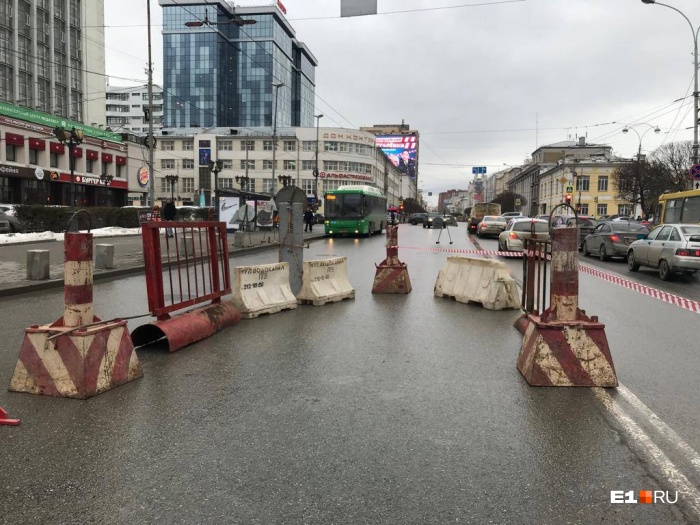 Водоканал пока не знает, сколько времени понадобится на ремонт, но готов работать круглосуточно Водоканал пока не знает, сколько времени понадобится на ремонт, но готов работать круглосуточно