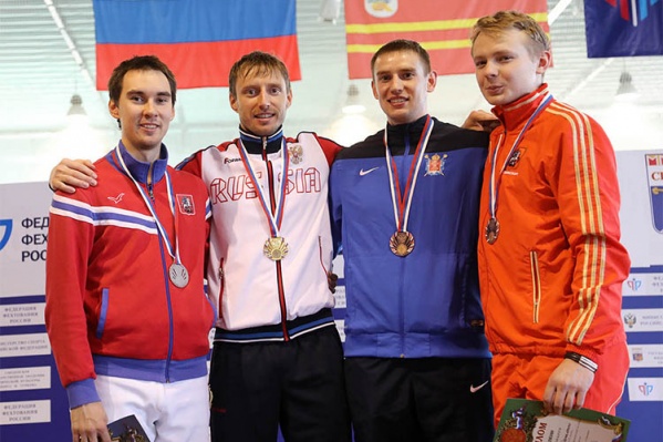 Норвосибирец Вениамин Решетников (второй слева) стал победителем чемпионата России Норвосибирец Вениамин Решетников (второй слева) стал победителем чемпионата России