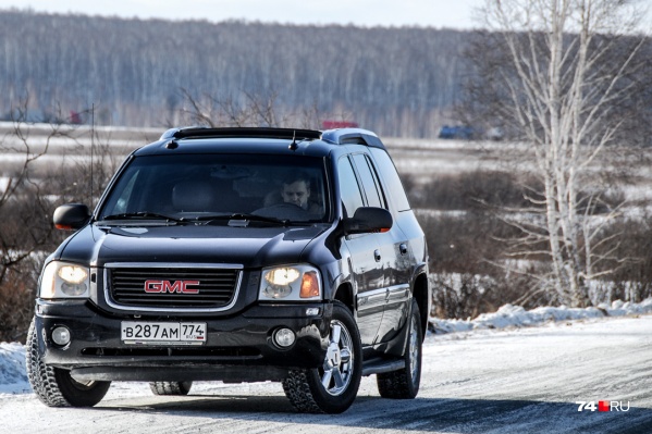 GMC — суббренд концерна General Motors, который известен в России благодаря маркам Chevrolet и Cadillac GMC — суббренд концерна General Motors, который известен в России благодаря маркам Chevrolet и Cadillac