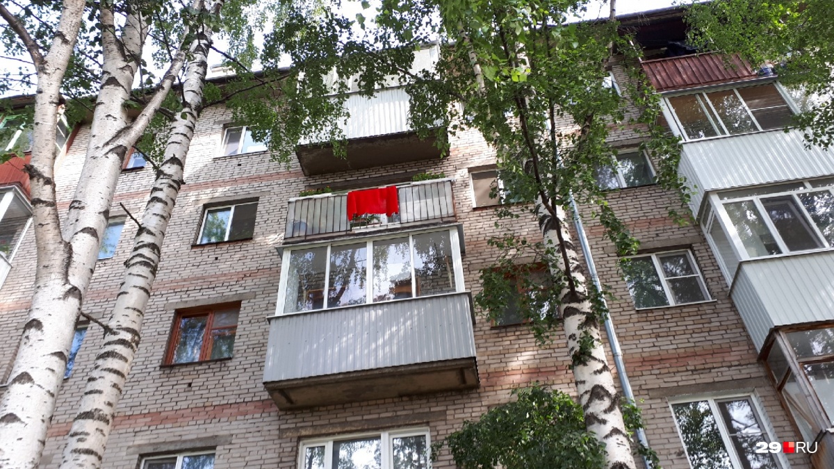 Вы повесили на окне или балконе красный знак солидарности с Шиесом?
