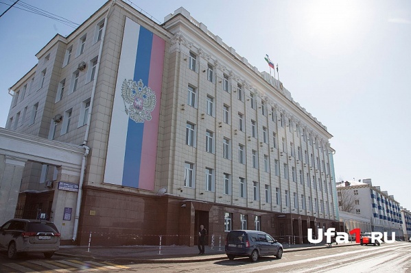 Чиновники поделились сведениями о квартирах, домах и автомобилях Чиновники поделились сведениями о квартирах, домах и автомобилях