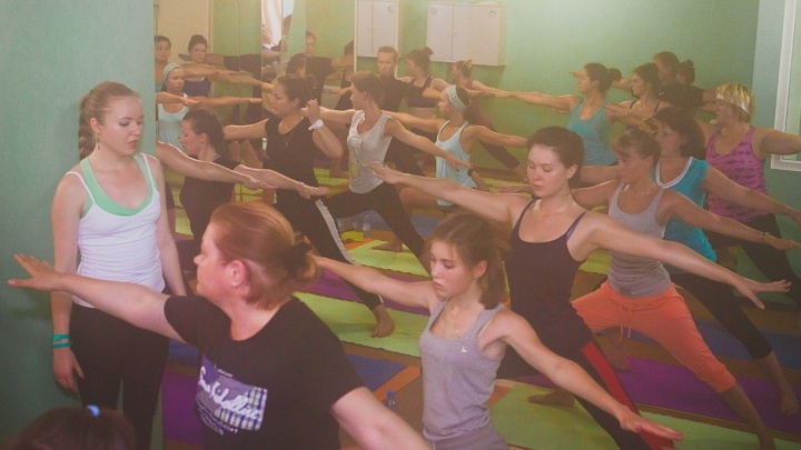 "Мой абонемент теперь просто картон": в Екатеринбурге закрылся центр йоги