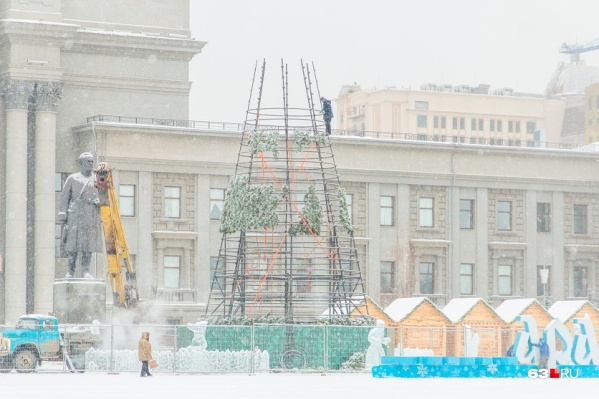 Высота главного символа праздника будет 25 метров Высота главного символа праздника будет 25 метров