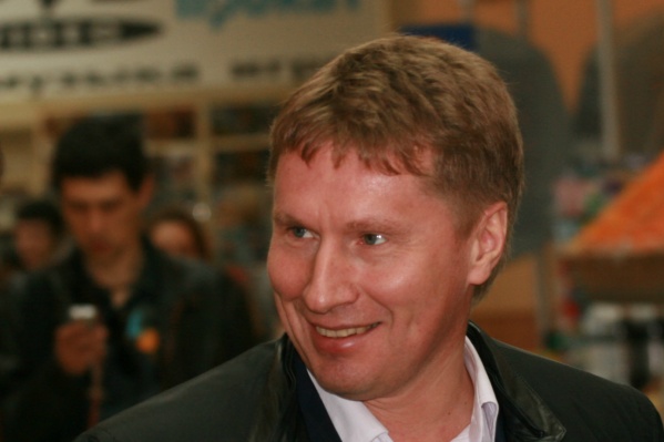 Совладелец торгового холдинга «Сибирский Гигант» Александр Манцуров за год получил доход в размере 71,4 миллиона рублей Совладелец торгового холдинга «Сибирский Гигант» Александр Манцуров за год получил доход в размере 71,4 миллиона рублей