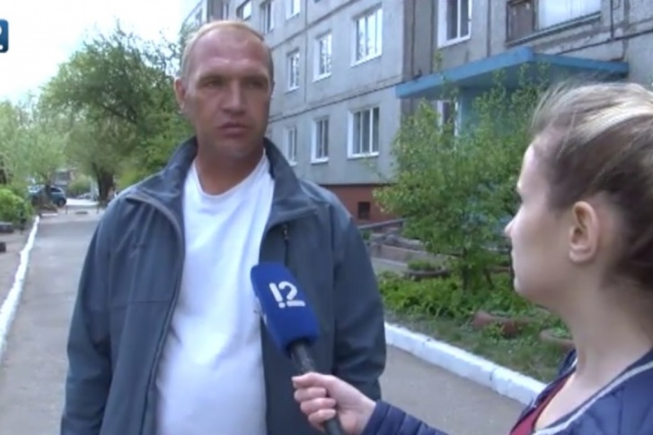 Мужчине прострелили куртку Мужчине прострелили куртку